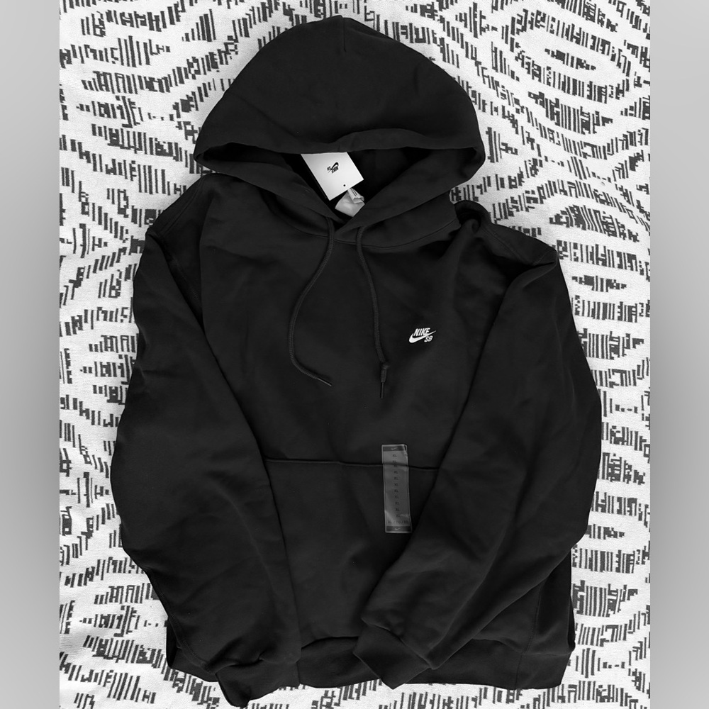 NWT Nike SB Unisex Black Hoodie Sweatshirt